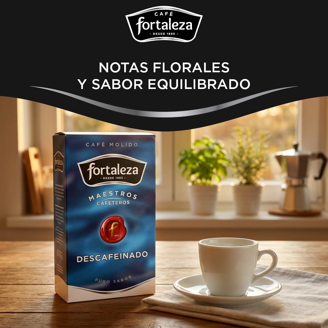 CAFÉ FORTALEZA Café Molido Descafeinado Pack 250g x 12 - Total 3 Kg - Intensidad 6/12 - Café Suave con Sabor Fino y Notas Florales - Café Descafeinado Arábica y Robusta para Filtro Émbolo e Italiana