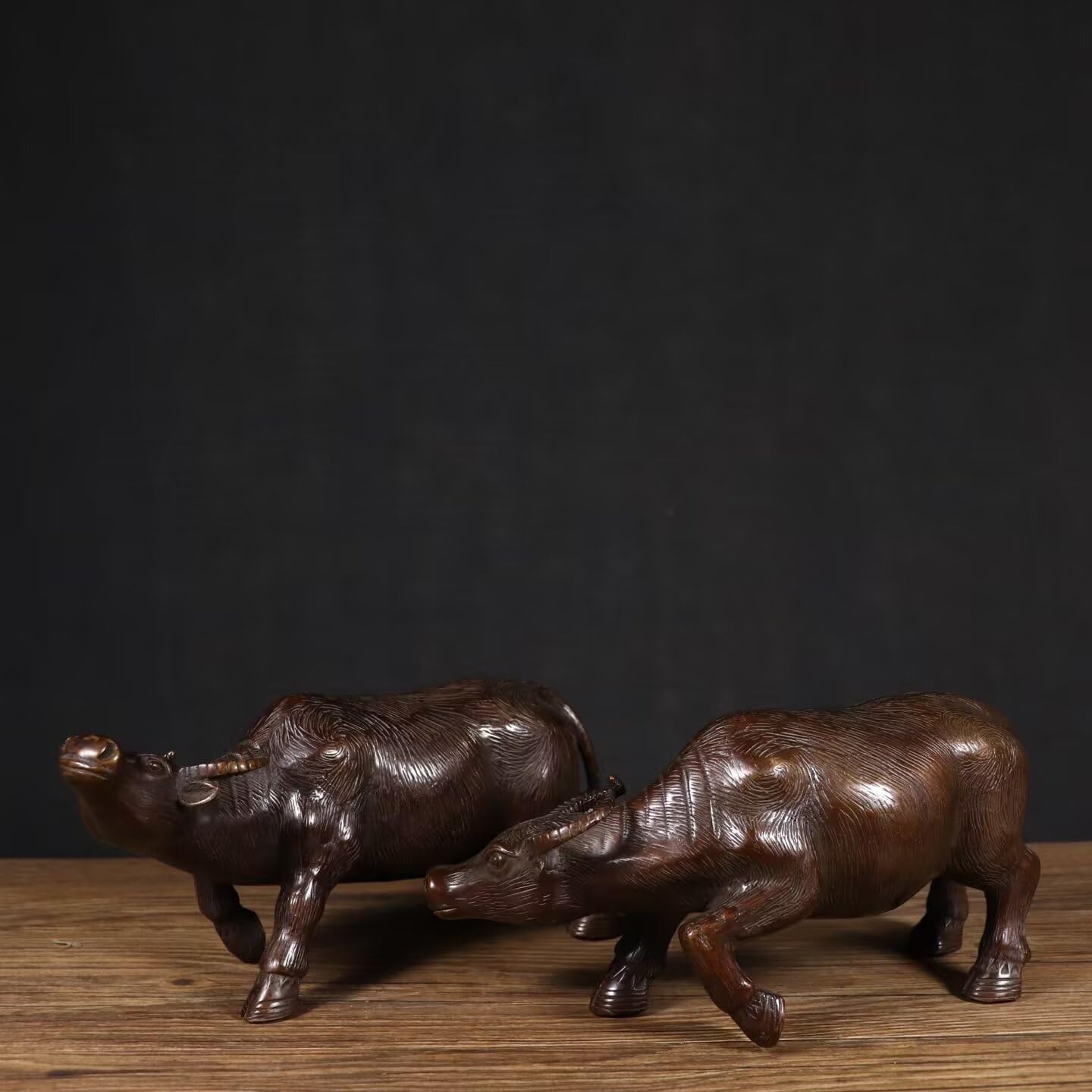 Dytartzx Stock Market Bull Bronze Bull Statue Head held high Home Office feng Shui Wealth Cattle