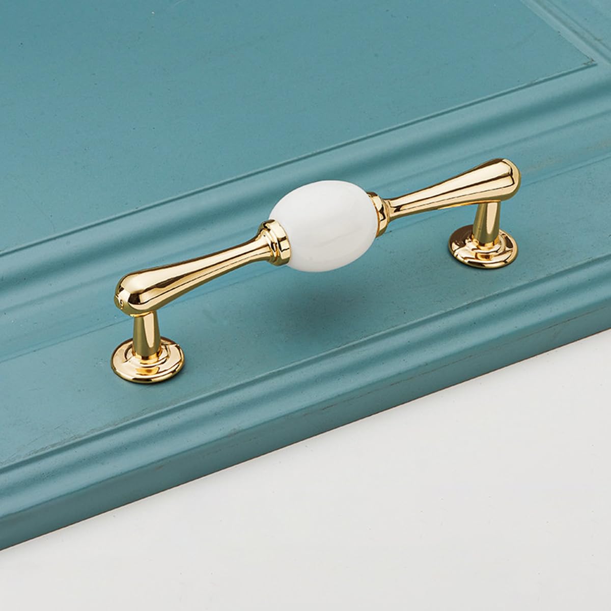 ZONADAH Set of 4 Cabinet Ceramics & Gold Plated Handles, Hole Distance 128mm, White Ceramics Cabinet Pull Handles - Image 4