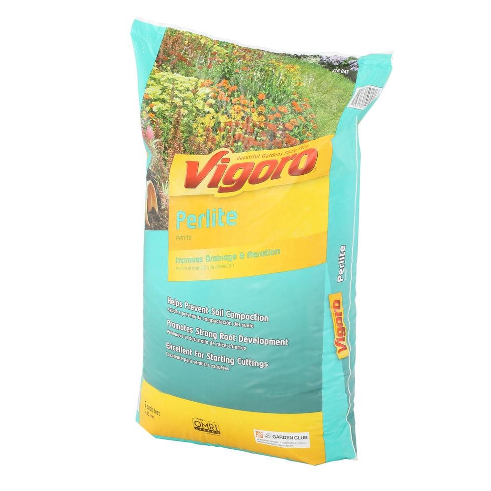 Image of Vigoro 2 cu ft organic perlite soil amendment being used to grow a variety of plants