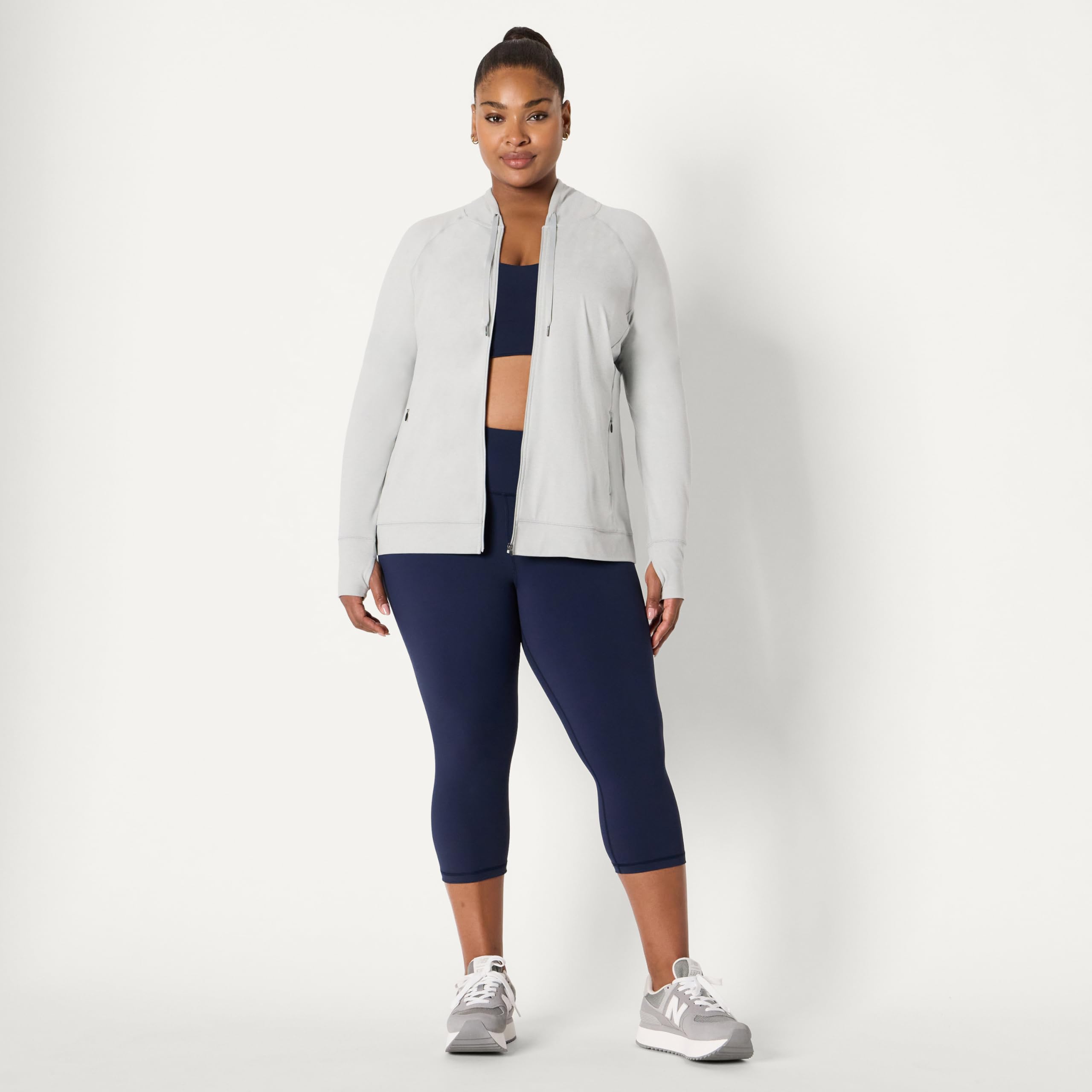 Amazon Essentials Chaqueta Deportiva Larga con Capucha y Cremallera, Ligera, Suave y de Alto Rendimiento Mujer