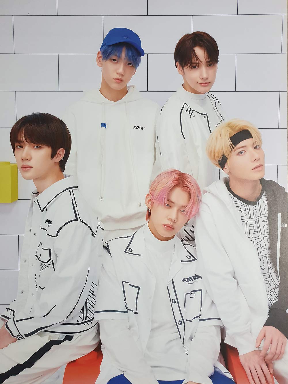 TXT TOMORROW X TOGETHER Minisode1 : Blue Hour Album (VR Version