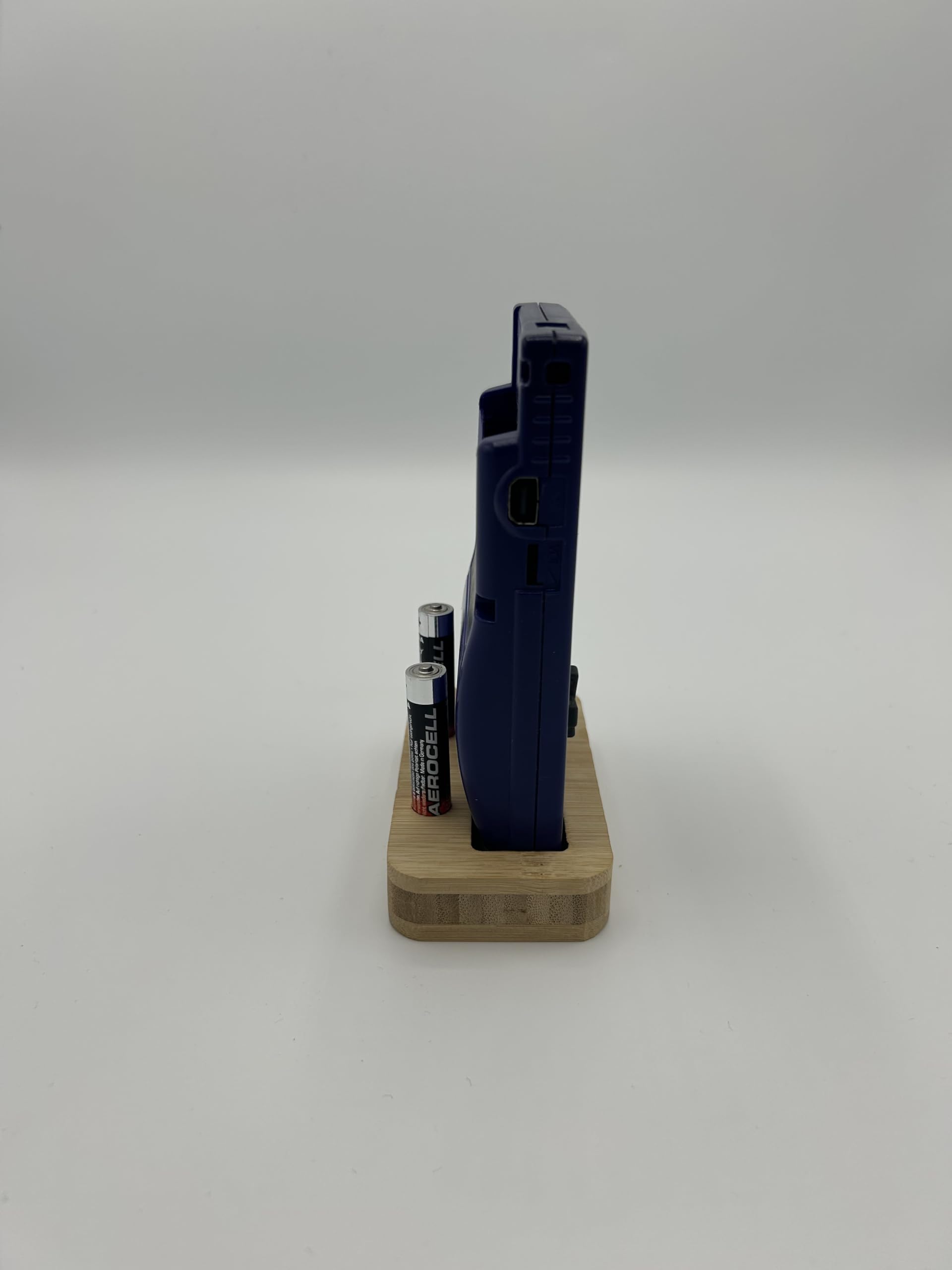 Generisch Espositore in legno adatto per Gameboy Pocket e batterie