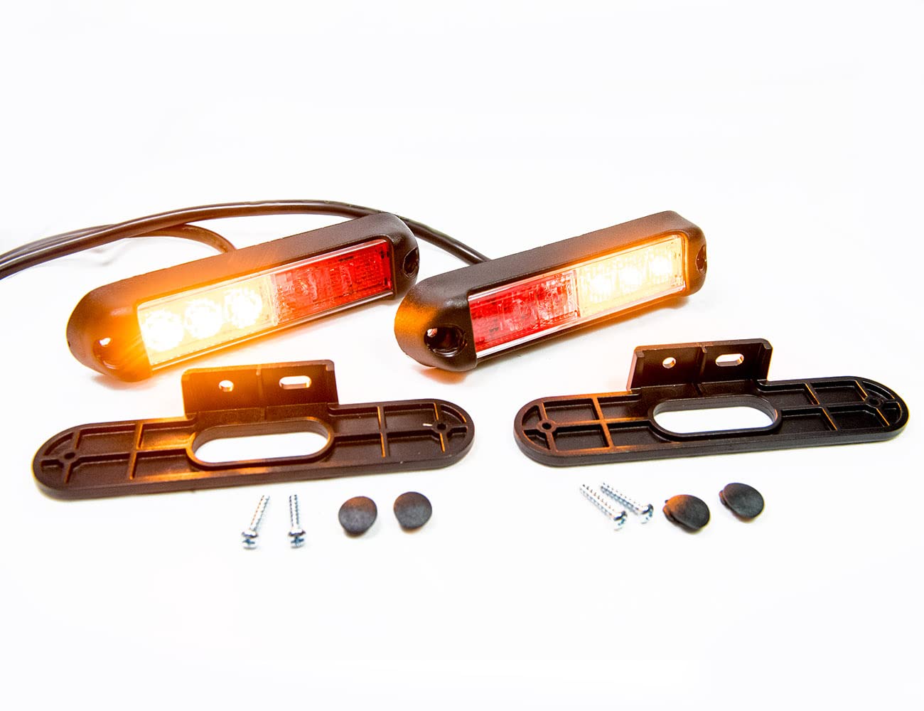 2 x 3-Funktions-Rücklicht für Anhänger, ATVs, Landmaschinen, Wohnwagen 12V 24V