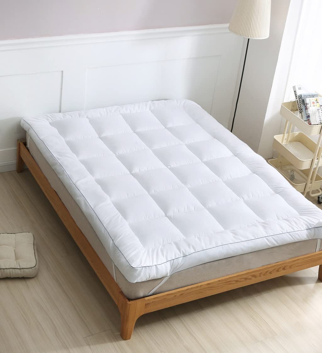 Mattress Topper 10CM Thick Extra Soft Micro Fiber Filling Hotel Quality Mattress Protector Plush Topper (4FT Small Double)