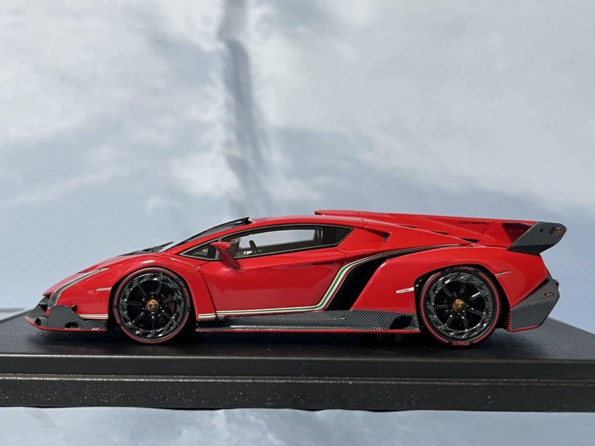 Amazon | ルックスマート 製ランボルギーニ ヴェネーノ 赤 1/43