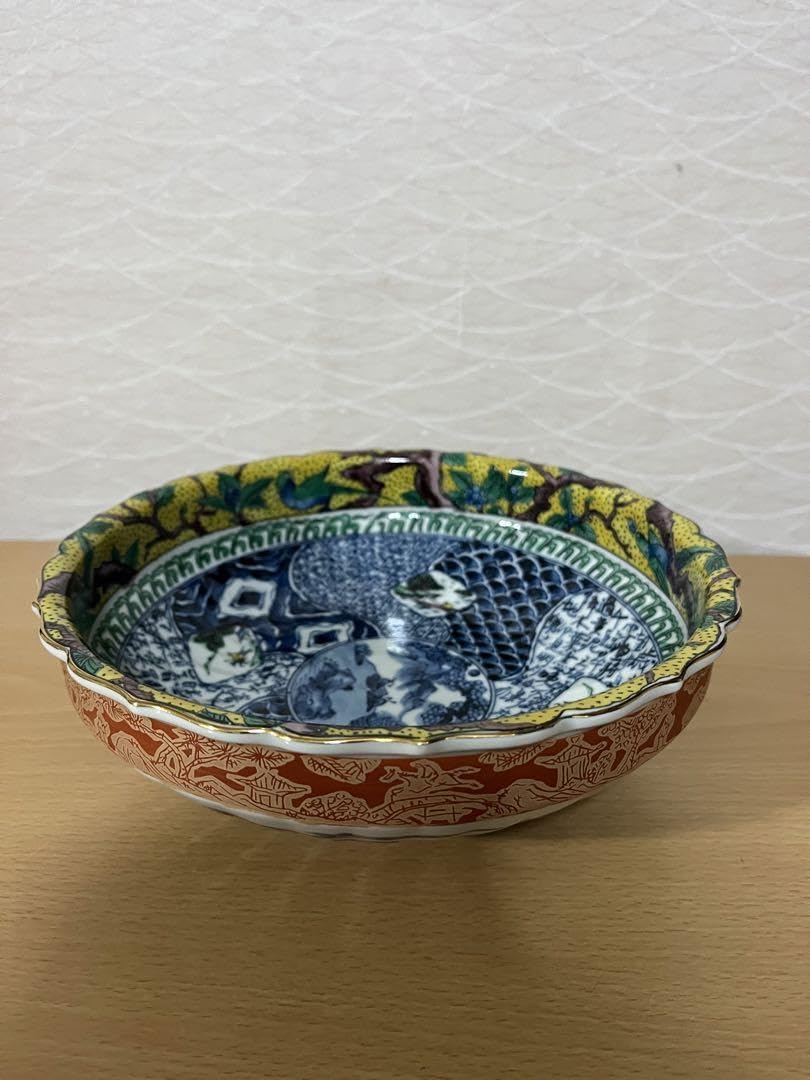 Amazon.co.jp: 龍峯窯 華やかな金彩九谷祥瑞大鉢 有田焼 深鉢
