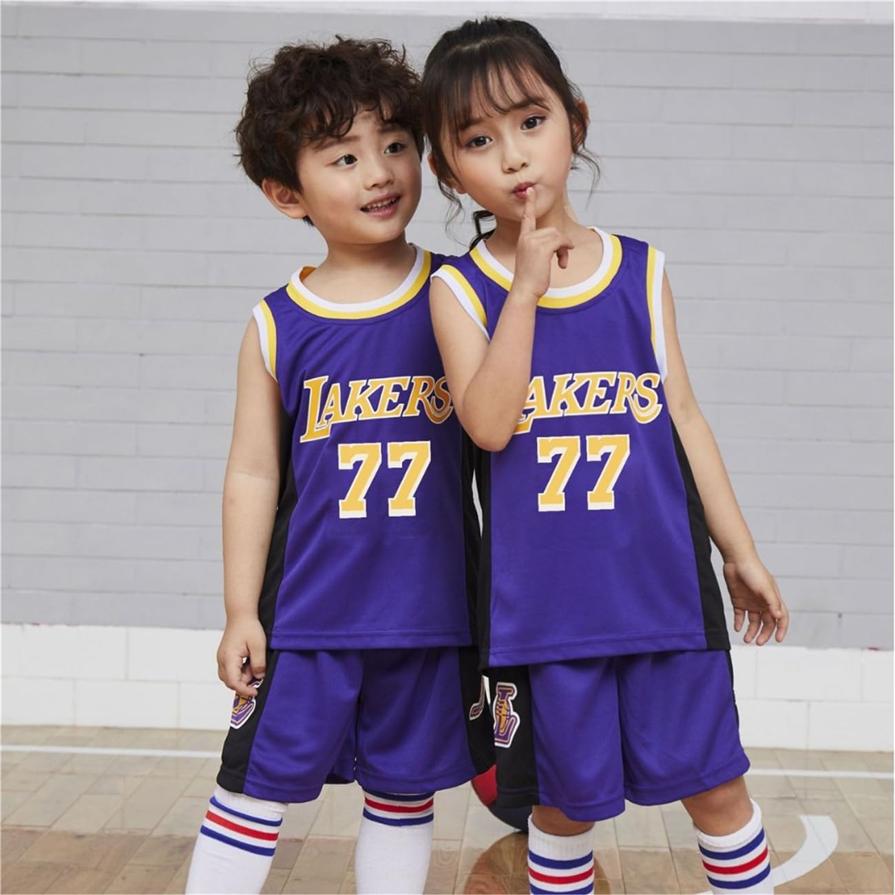 77#Kit di Maglia da Basket Bambini Fans Jersey Boys Sportswear Gilet da Basket Senza Maniche Top e Pantaloncini Sport Set Tuta Estiva Regali per Ragazzi Grils
