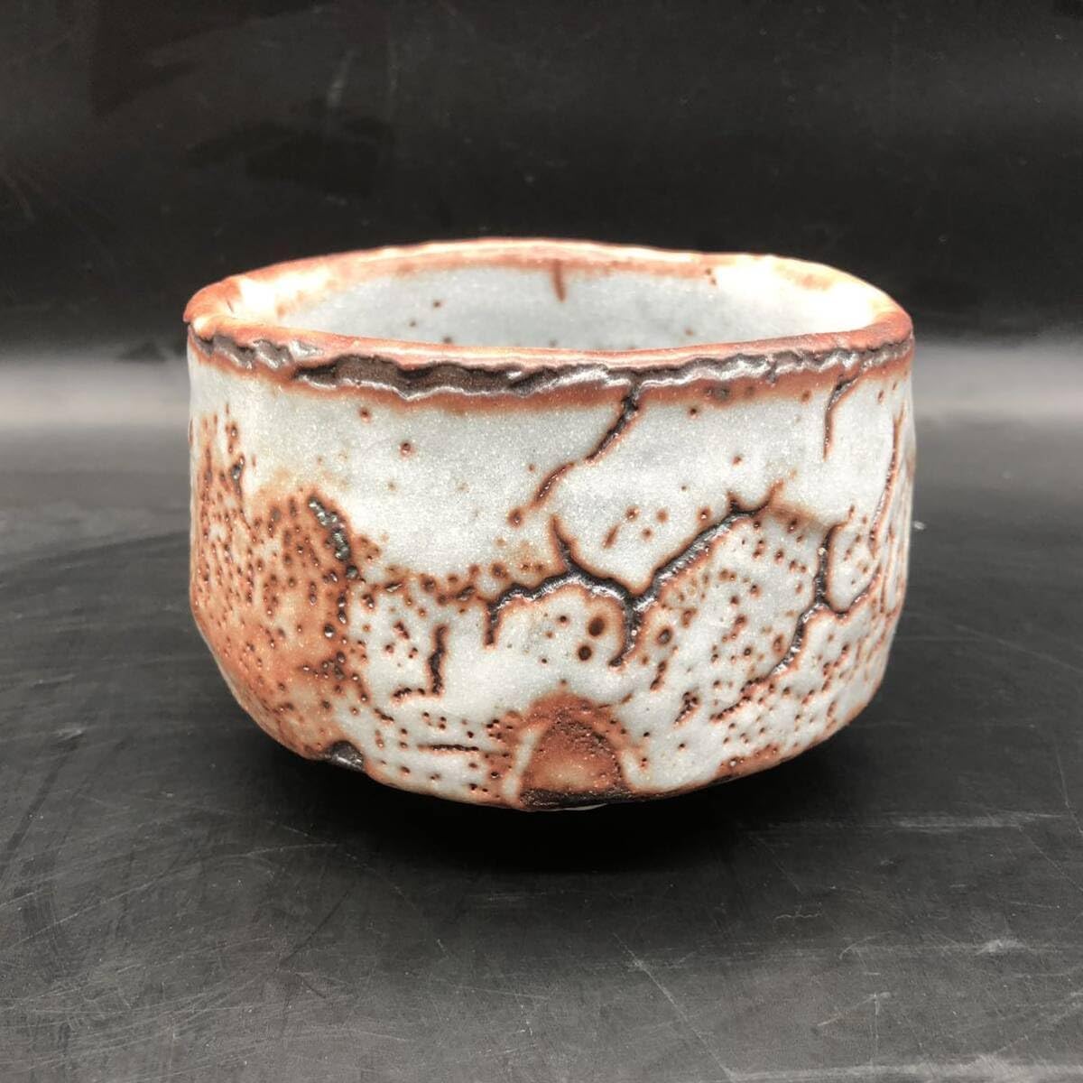 Ｔ２７０　茶碗　『紅志野　茶碗』『荘山窯　林亮次』　共箱　抹茶碗　茶道具 鼠志野 荘山窯 林亮次 志野 茶碗 茶道具 抹茶碗 共布 共箱