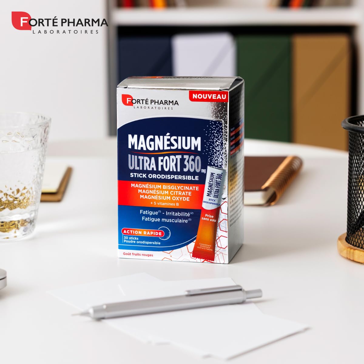 Forté Pharma - Magnésium Ultra Fort 360 - Energie booster, Irritabilité, Fatigue musculaire, Action rapide - 3 sources de magnesium dont bisglycinate, 5 Vitamines B - 30 sticks orodispersibles, 1/jour