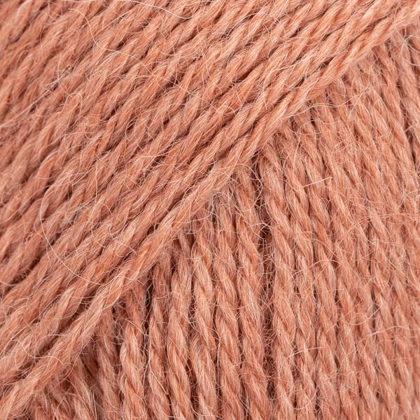 Drops Alpaca 9026 Blush — image 1