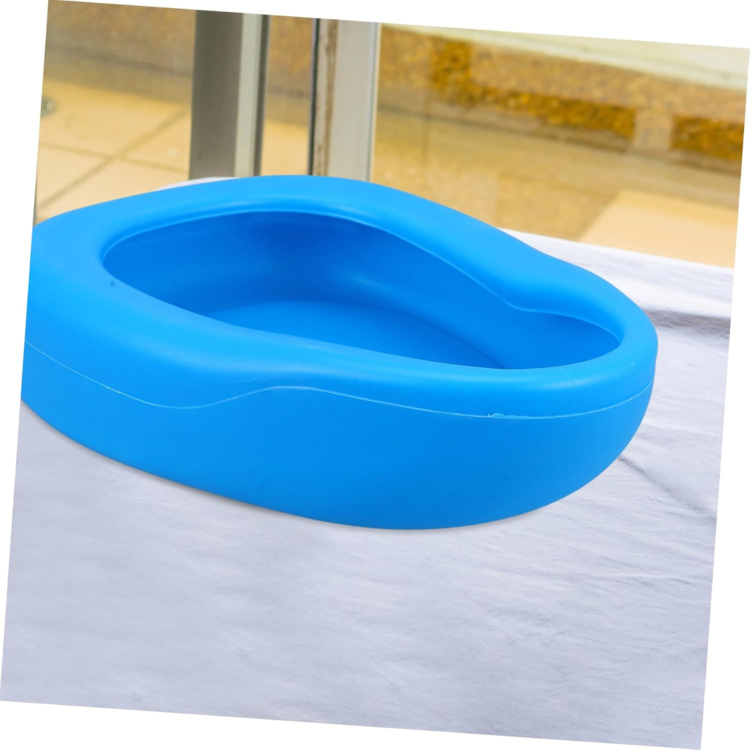 Didiseaon Portable Nursing Urinal Pot Plastic Bedpan for Elderly Women Bed Pad Washable