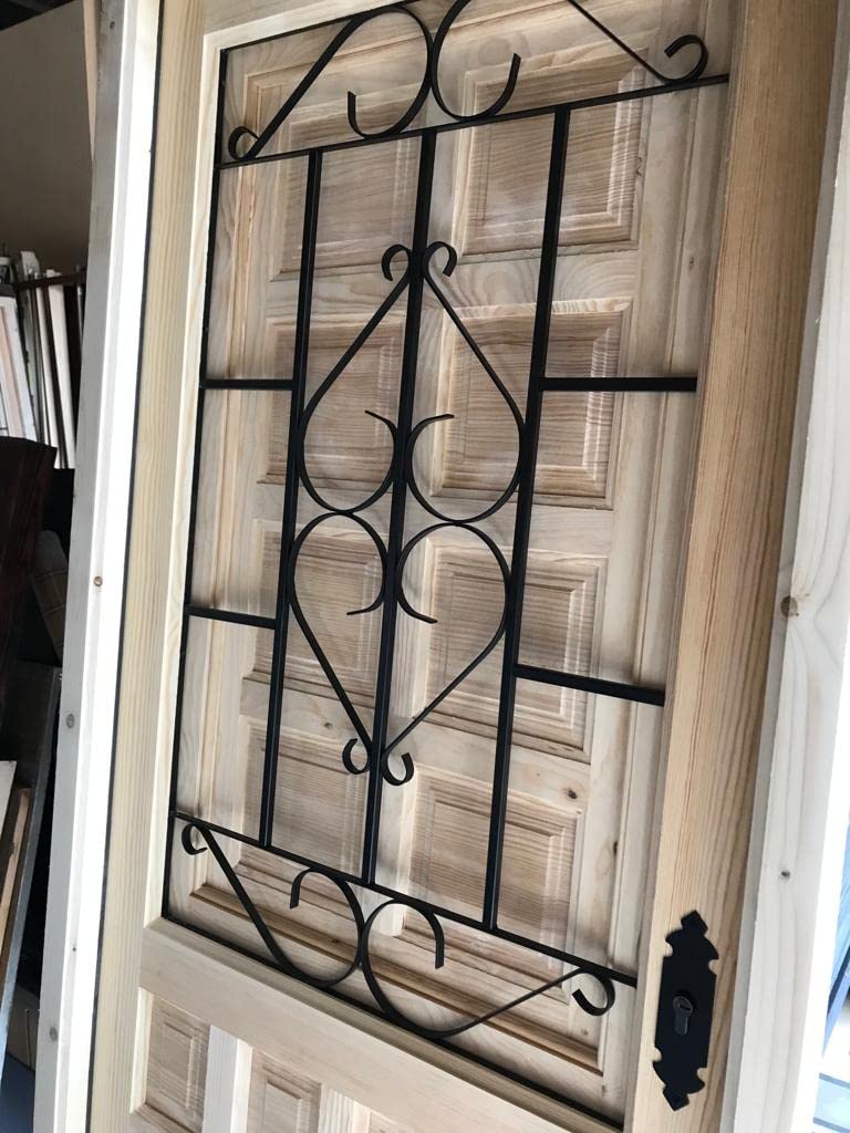 PUERTA MADERA EXTERIOR RUSTICA CON REJA CASTELLANA Y POSTIGO INTERIOR (APERTURA A IZQUIERDAS)