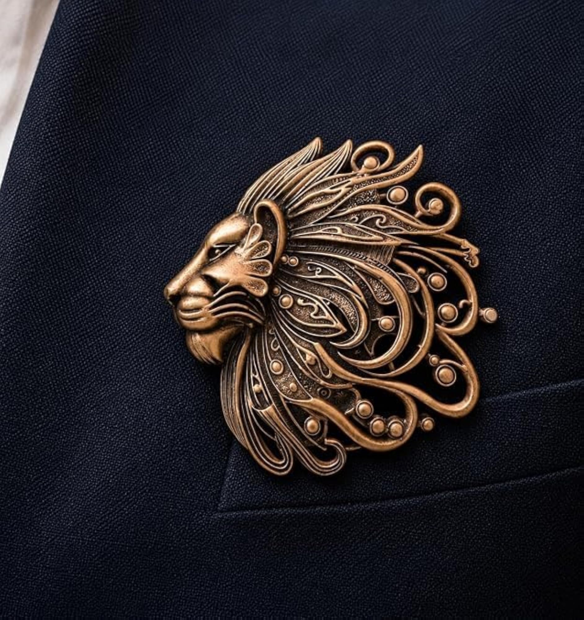 Superb Simba Lion Head Brooch for Men & Women, Vintage Pin