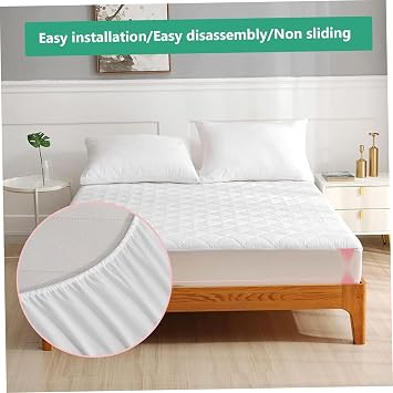 Bedding Quilted Fitted Mattress Protector Pad Cover Bed Pad Topper with Elasticated Straps Protecting Against Bacteria and Dust Mites Comfortable and Machine Washable (Single(90cm x 190cm))