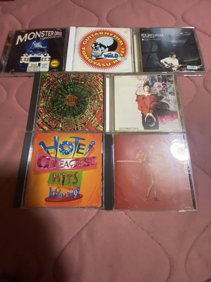 Amazon.co.jp: 布袋寅泰 ベストアルバム CD+ライブ盤 CD+アルバム CD 計7枚セット (TOMOYASU HOTEI ...