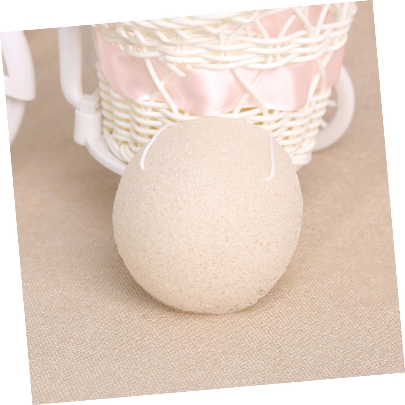 NIYANGLE Natural Facial Sponge with Activated Charcoal Gentle Exfoliating Face for All Skin Types for Deep Cleansing Removing Dead Skin Cream Color