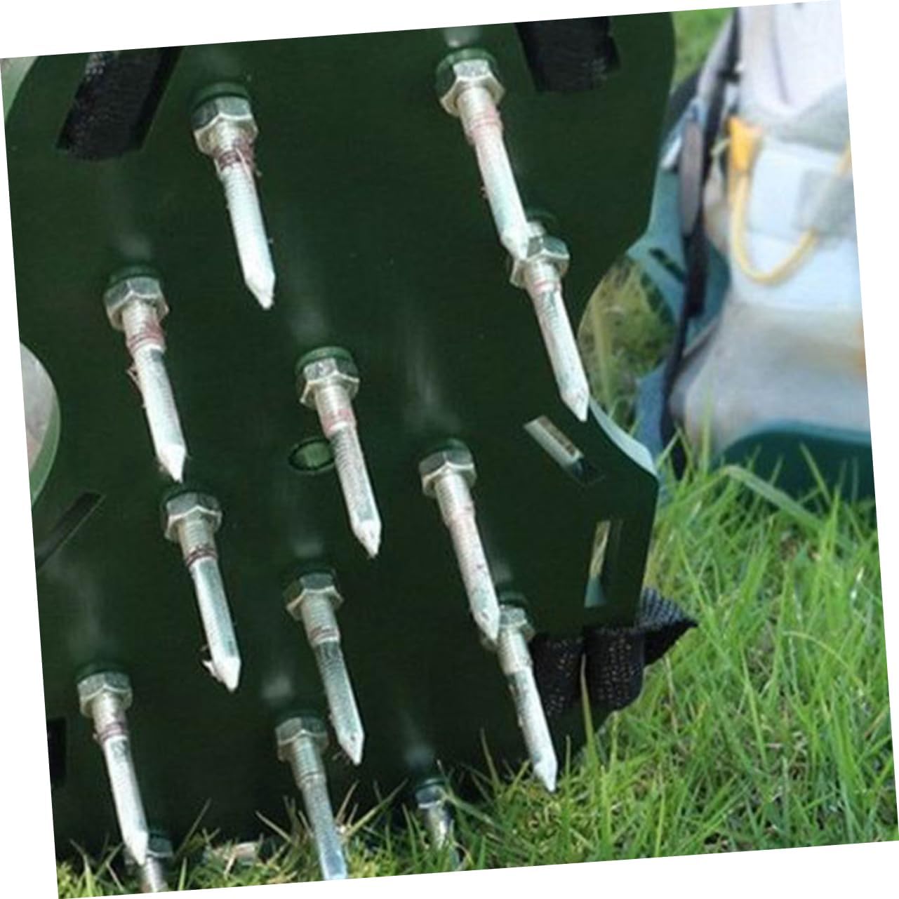120pcs Lawn Aerator Shoe Spikes Heavy Duty Metal Pegs for Soil Loosening Aeration for Gardens Lawns and Flower Beds Easy to Use