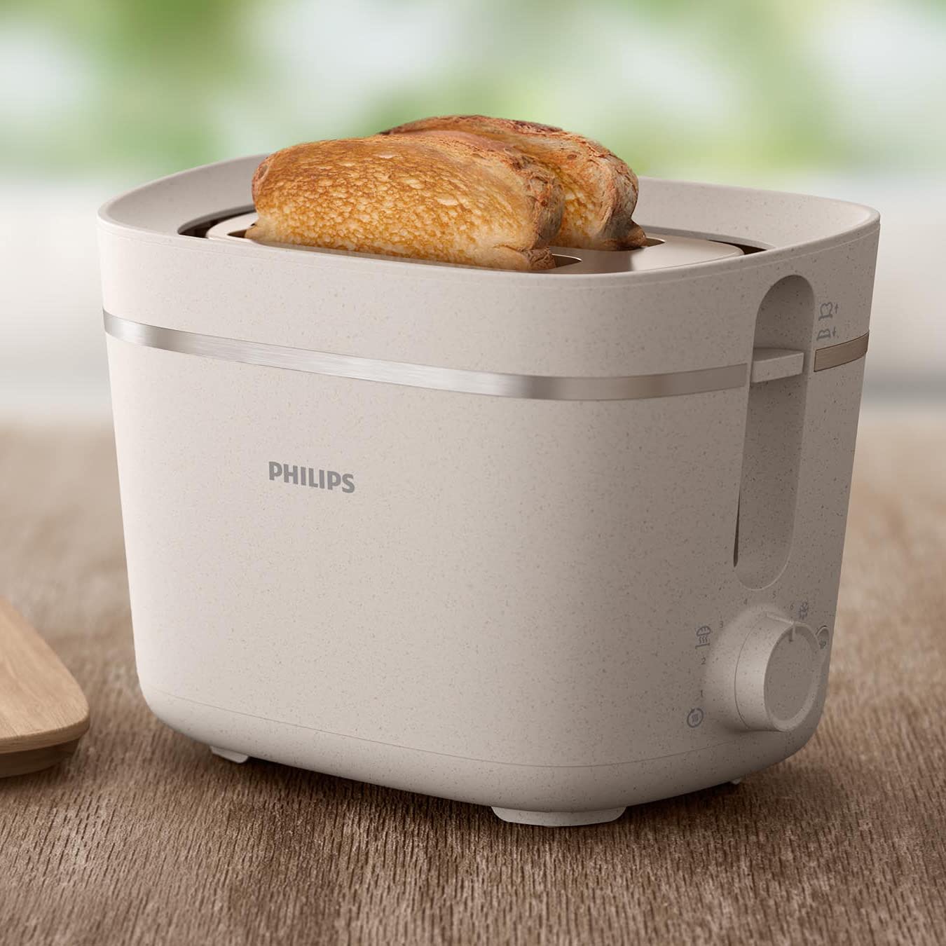 Philips Toster Eco Conscious Edition, Satynowy Biały Matowy (HD2640/10) & Philips Czajnik elektryczny z serii Eco Conscious, 1,7 L, Kolor Biały z matowym wykończeniem HD9365/10