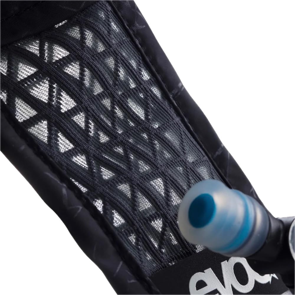 Zaino idratante EVOC HYDRO PRO ULTRA 1,5, zaino con sacca idrica da 1,5 l per l'uso in gara (vestibilità aderente al corpo, tasche facilmente accessibili, zaino riflettente), nero