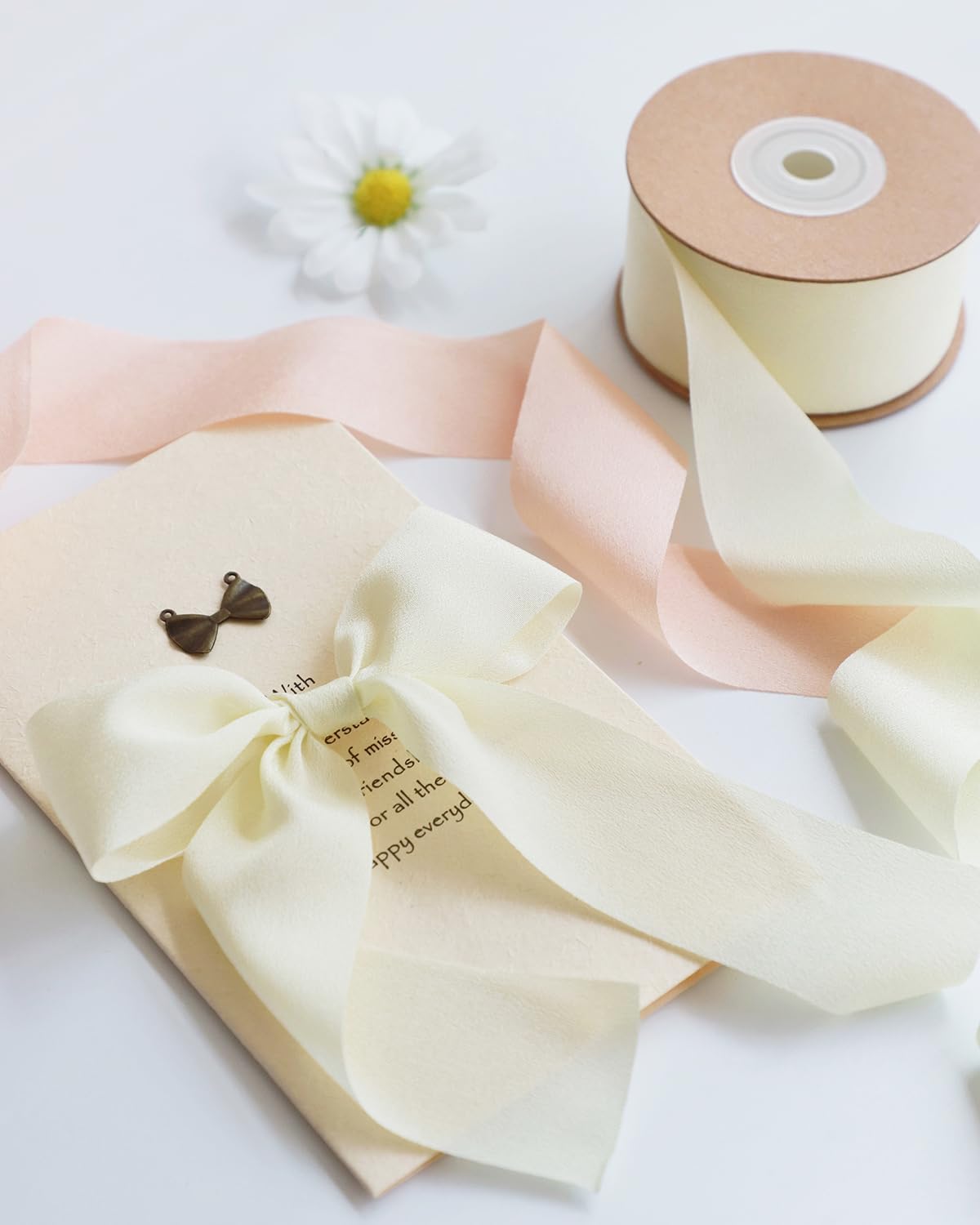 Pretty Jolly Nastro in raso di seta grigio per bouquet di fiori, 4 rotoli da 2,5 cm x 4,5 m, realizzato a mano, per confezioni regalo, artigianato, baby shower, inviti di nozze