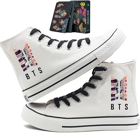 Amazon.com: Kpop - Zapatos altos de BTS para mujer, con suela de goma  antideslizante, zapatos casuales para estudiantes, con estampado de dibujos  animados/estilo hip hop, botas de béisbol con cordones para cosplay