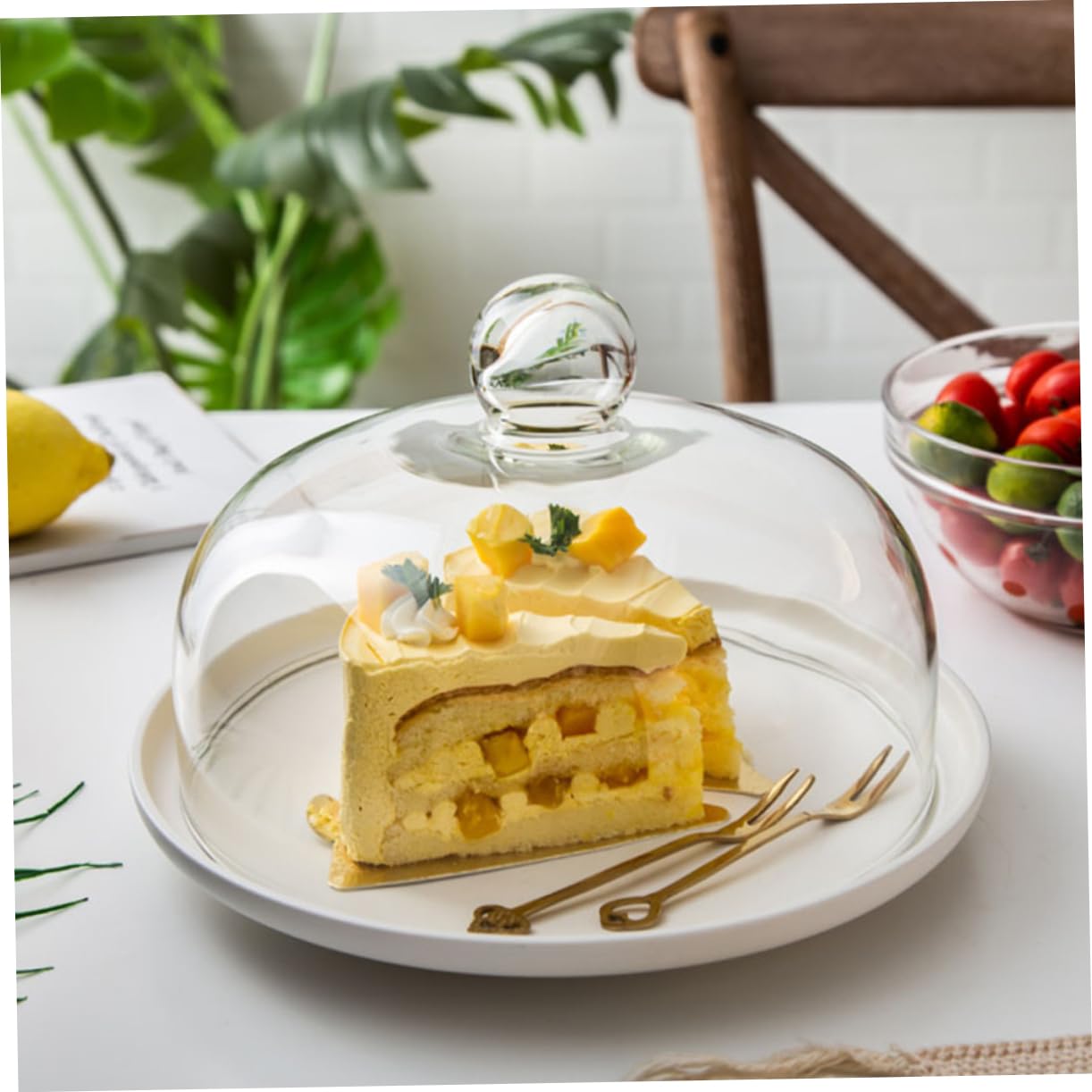 ABOOFAN Couvercle en verre pour gâteau - Plateau rond transparent - Dôme à fromage - Avec couvercle en étain ABOOFAN Couvercle en verre pour gâteau - Plateau rond transparent - Dôme à fromage - Avec couvercle en étain