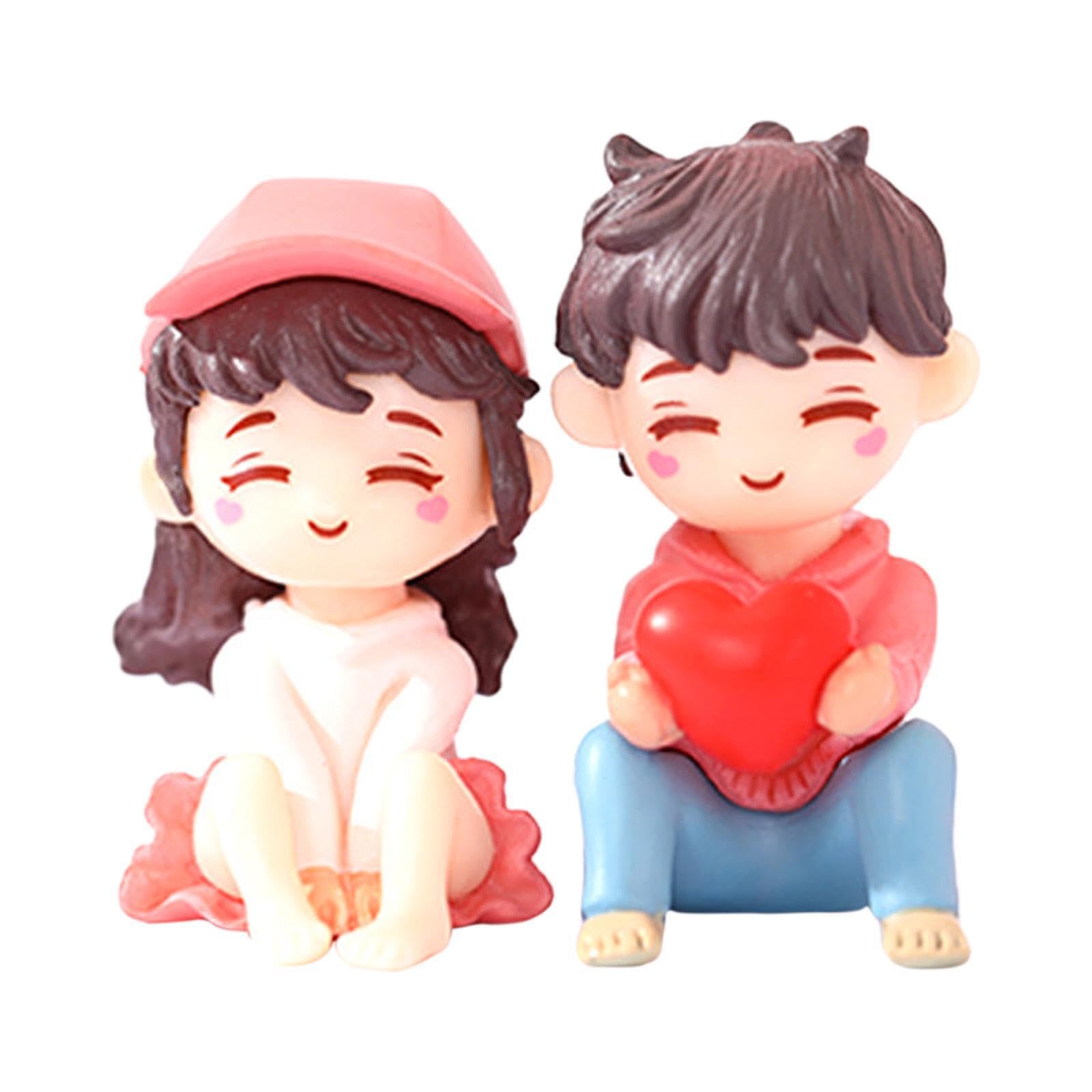 TWISAXC Miniature Couple Figurines Valentines Day Gift Desktop Art Sculpture Modern Art Craft Tabletop Decoration Cute Couple Statue Car Dashboard Decoration
