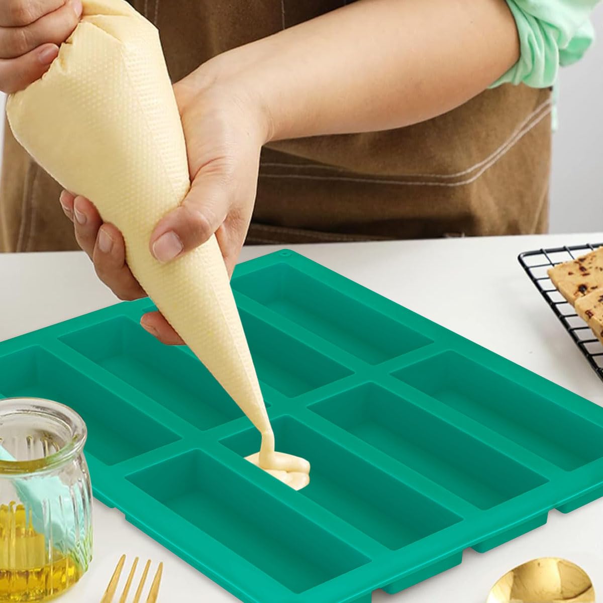 FWHFNB Moule à Barres Céréales Silicone 8 Cavités - Avec 100 Poches à Douille, Sans BPA, Pour Granola Et Chocolat