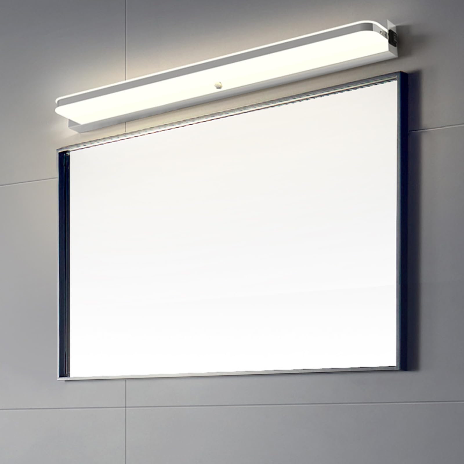 LED Spiegelleuchte Bad mit Bewegungsmelder Edelstahl Spiegellampe Badezimmer Wandleuchten Wasserdicht Modern Lange Wandlampen Schlafzimmer Wohnzimmer Treppenhaus Natürliches Licht (Silbernes,52cm)