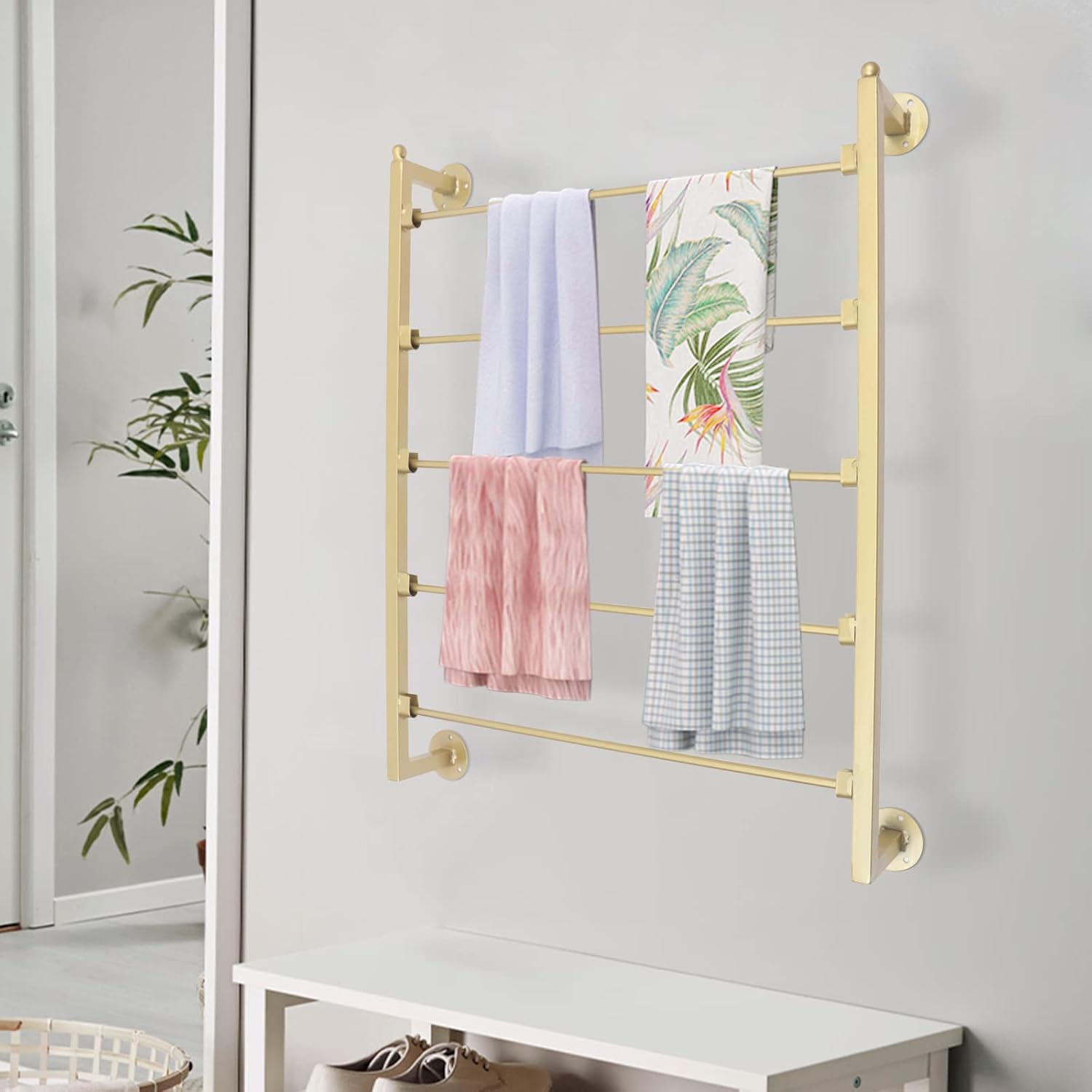 Scarf Storage Rack, Wall-Mounted Scarf Holder, Towel Storage Display Rack Ideal for Commercial Apparel Retail Stores (Gold)