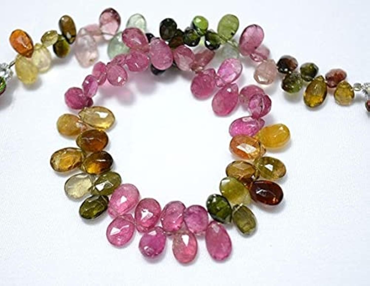 Tourmaline facettée en briolettes poires, pierres fines naturelles de 4x6mm à 5x8mm