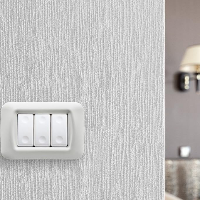 Generico 10A Unipolar Push Button installed on a wall