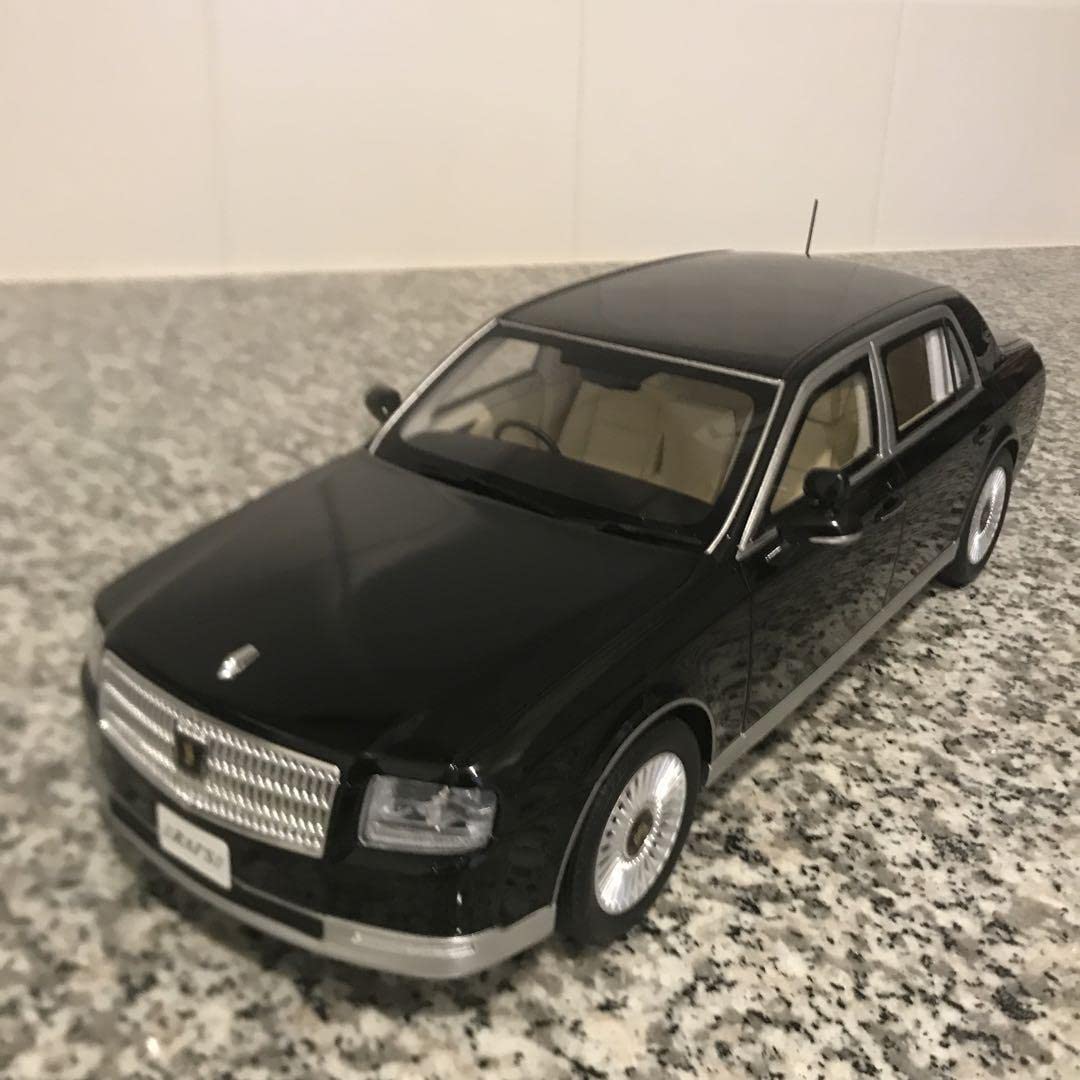 Amazon.co.jp: 1／18 トヨタ センチュリー UWG60 2020 国内閣総理大臣
