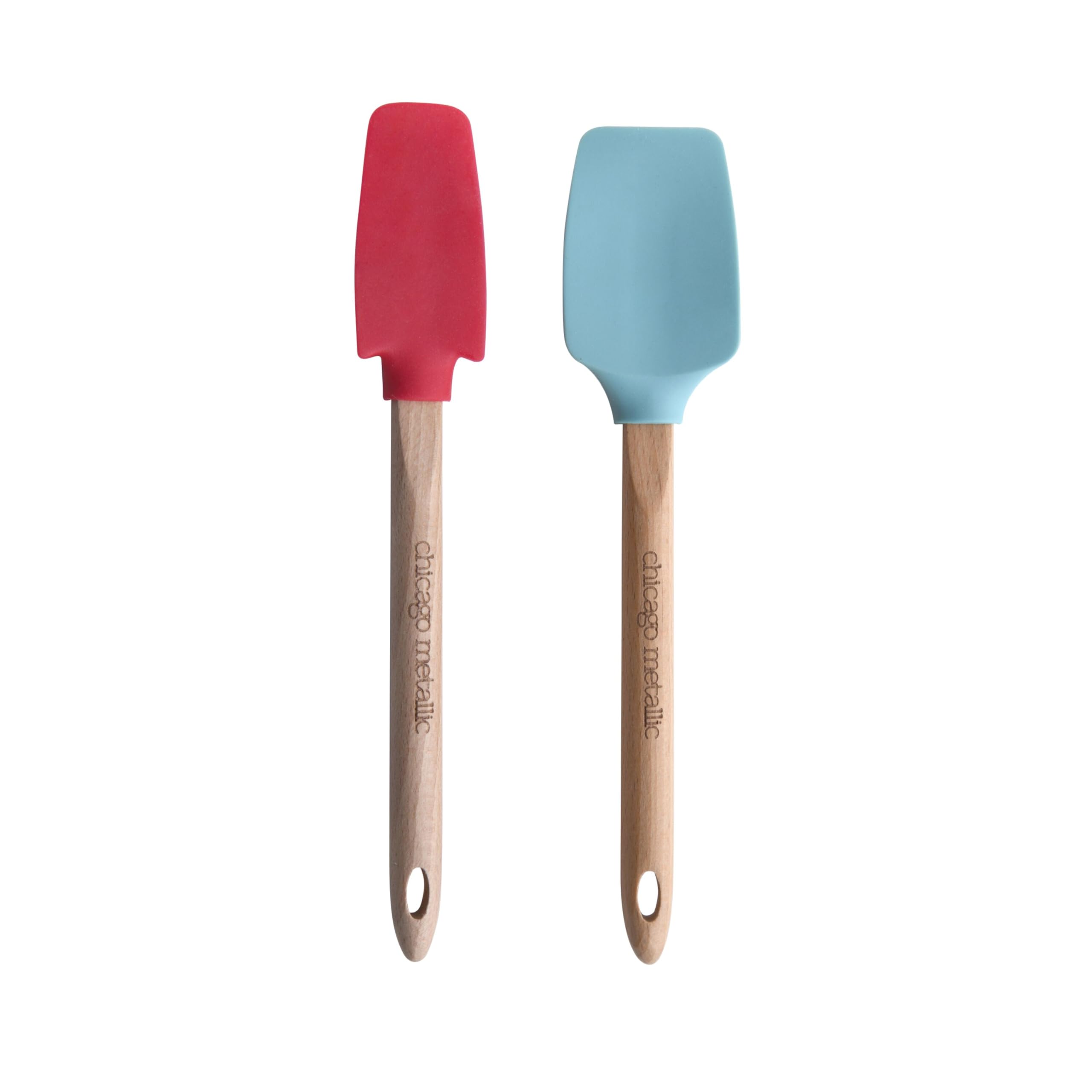 Chicago MetallicMini Spatulas, Features Flexible Heads That are Gentle on Bowls and Heat resistant to 500F, Safe to Use on All Cookware, Set Of 2, Multicolored