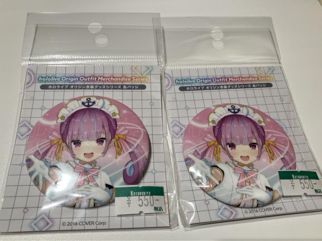 Amazon.co.jp: 湊あくあ オリジン衣装 缶バッジ コトブキヤ : おもちゃ
