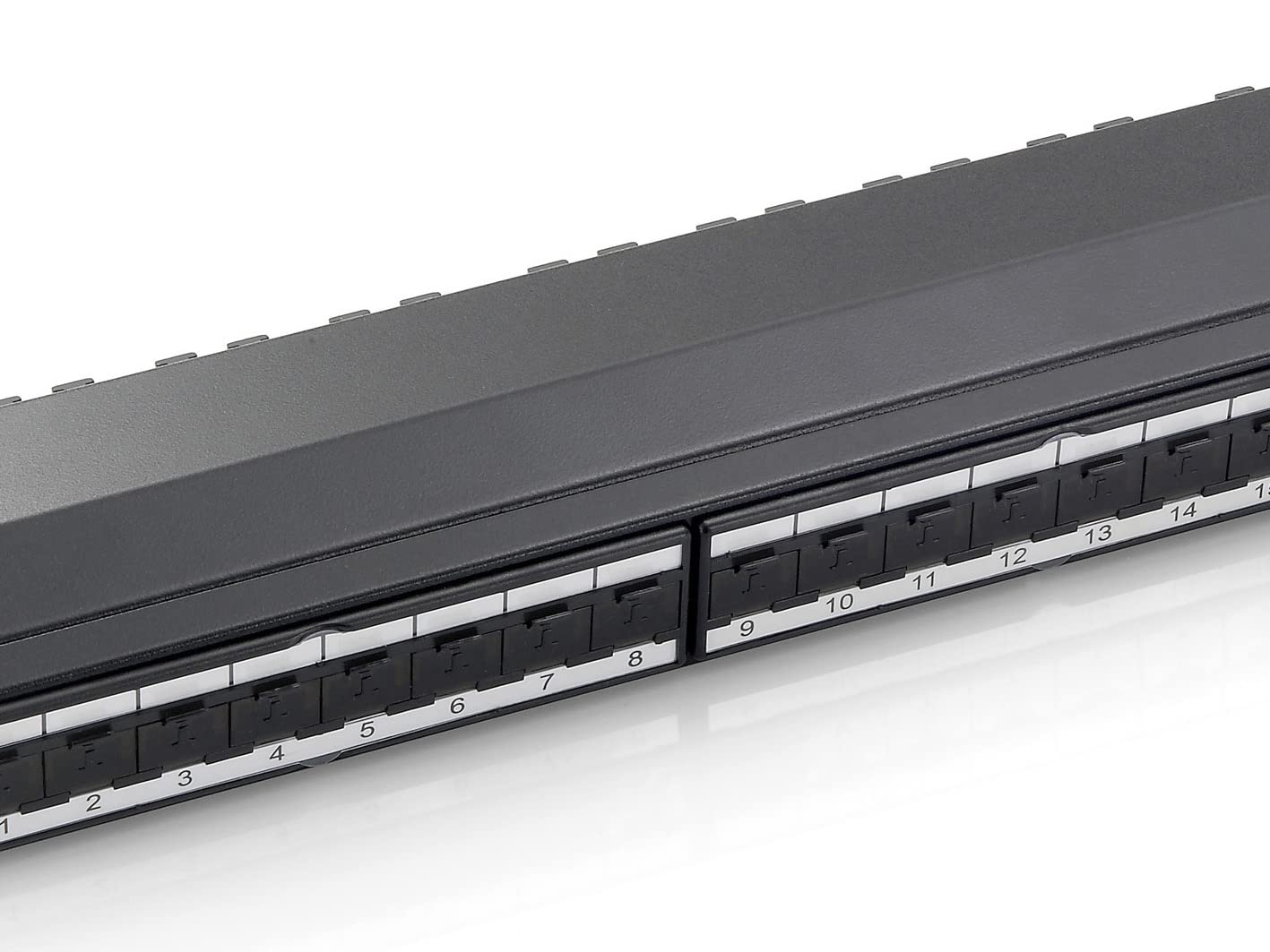 Equip Professional - Patch Panel - Schwarz - 1u - 24 Ports (0326624)