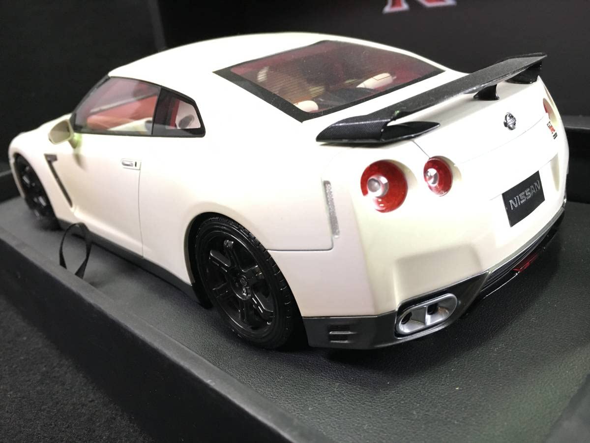 MARK■1/18 ニッサン GT-R(R35) エゴイスト 2013年式 Amazon | □MARK□1/18 ニッサン GT-R(R35) エゴイスト 2013年式