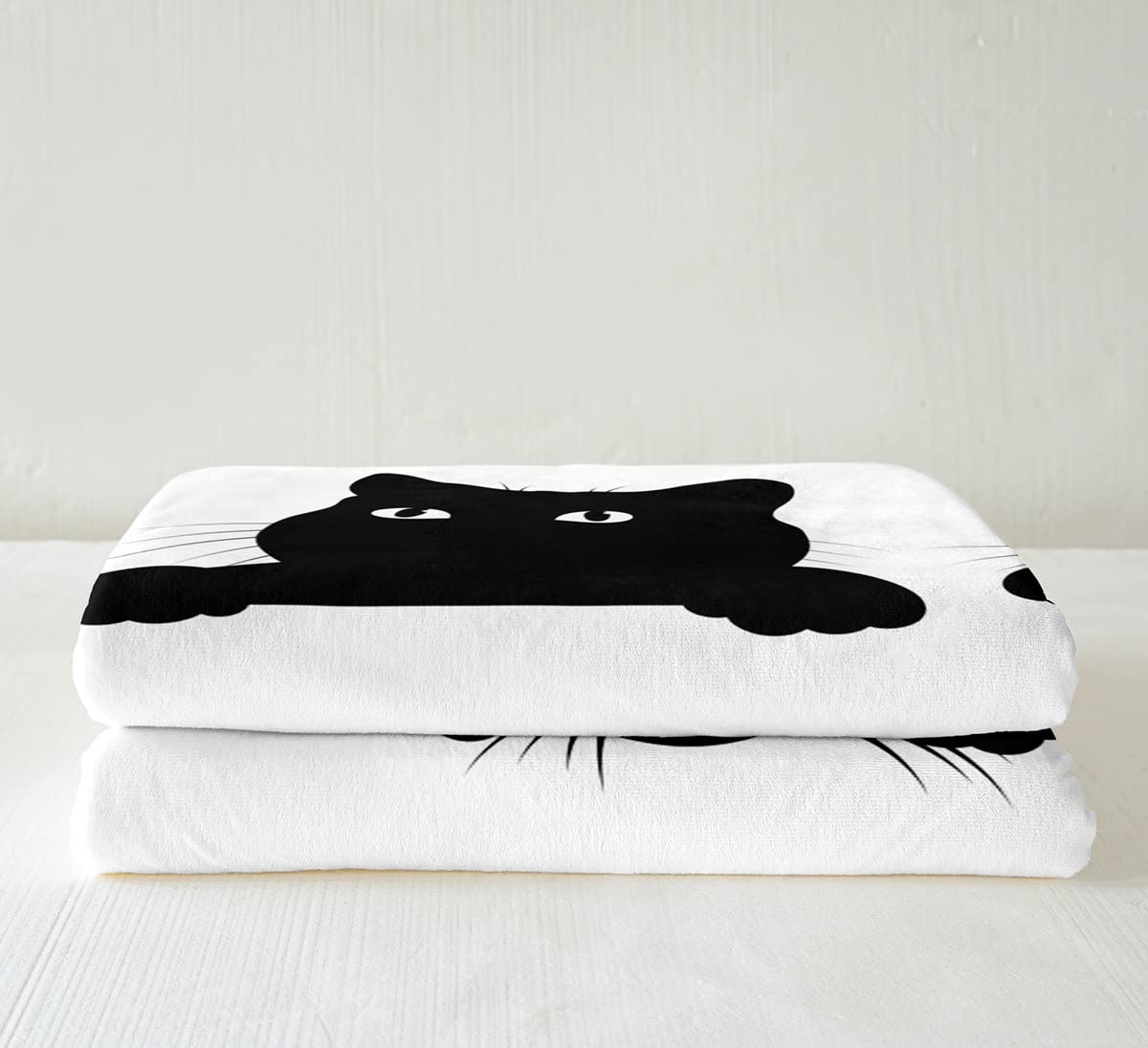 Tbrand Schwarzer Katzendruck Wohndecke für Kinder Mädchen Haustier Katzen Muster Flanell Fleecedecke Decke Süße Katzen Tier Thema Kuscheldecke 150x200cm für Couch Bett Sofa Decke Schwarz Weiß