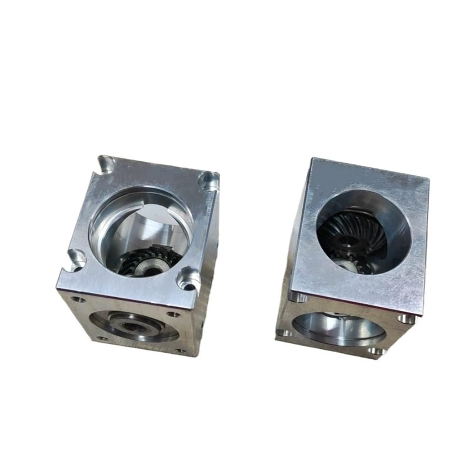 Mechanical Steering 1pcs 90 Degree Reversing Gearbox 8mm Hexagonal Hole 1.5 Module 20T Spiral Bevel Gear 1:1 Ratio Single Output Shaft Gearbox Direction Transmission
