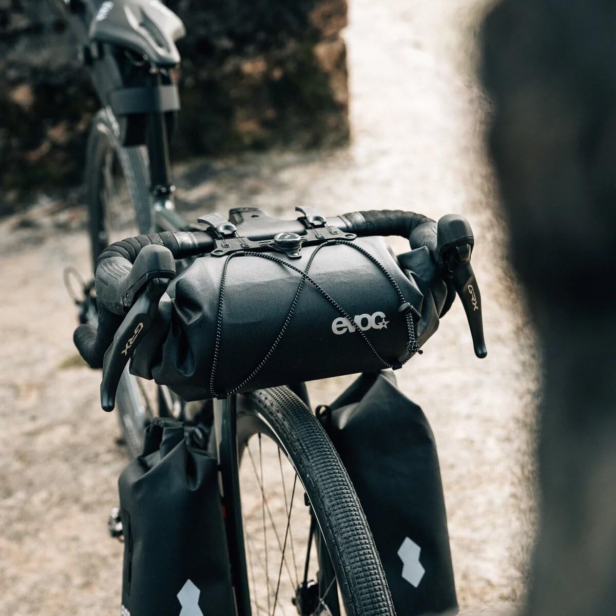 EVOC BOA WP 5L wasserdichte Lenkertasche mit werkzeugloser Fixierung & Dual-Side | Fahrradlenkertaschen