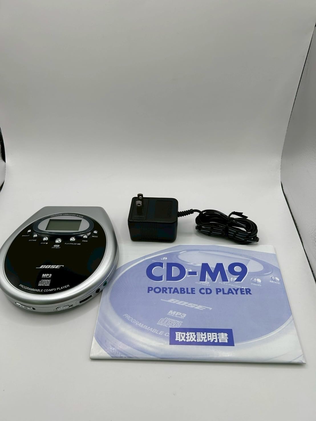Bose ポータブルCDプレイヤー CD-M9 MP3対応　未使用　美品 Amazon.co.jp: Bose ポータブルCDプレイヤー CD-M9 MP3対応 : 家電＆カメラ