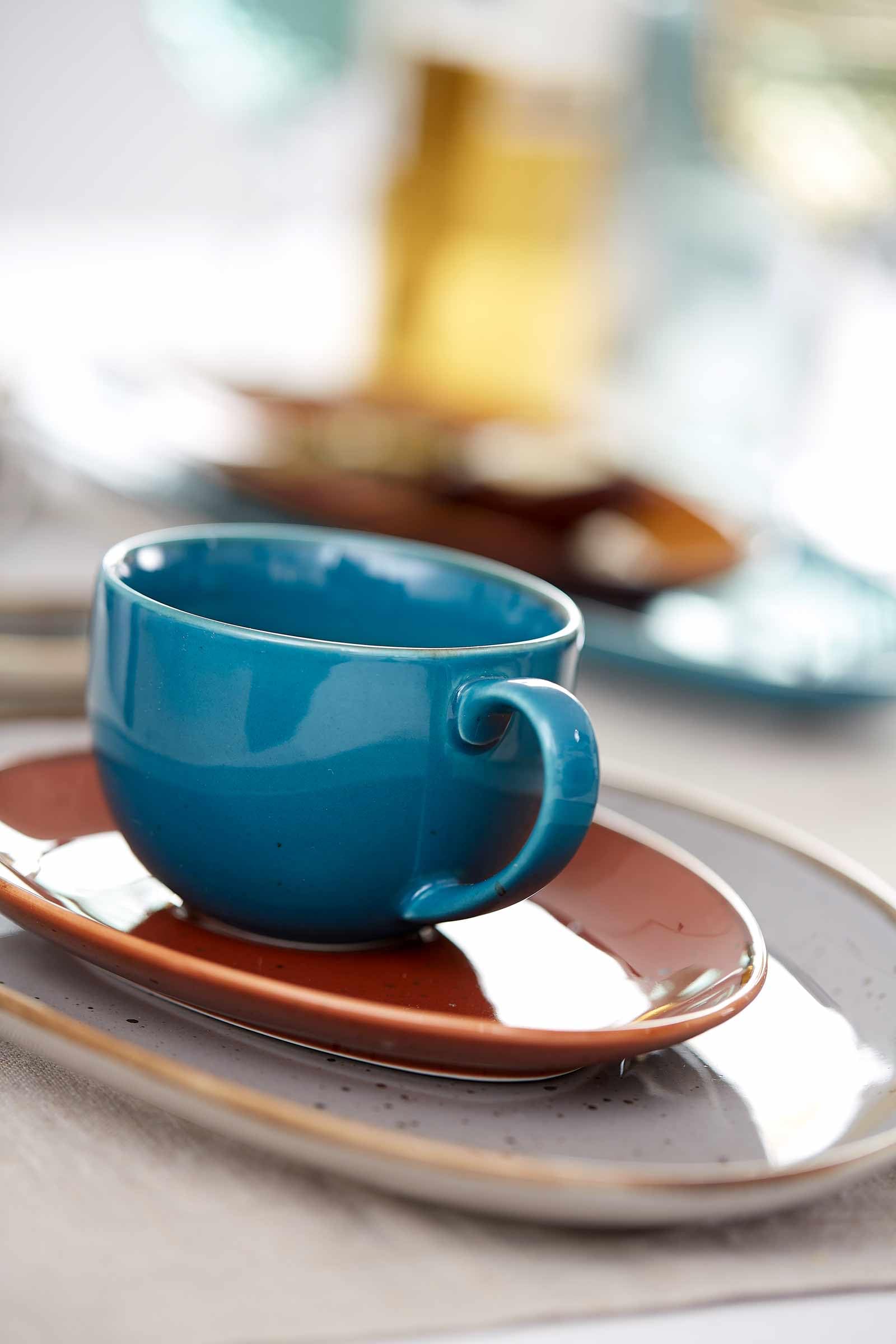 Ritzenhoff & Breker Taste Espressotassen mit Untertassen 6er Set | 95 ml | Geschirrset mit unregelmäßigen Farbkanten und Farbsprenkeln | Ovale Form | Porzellan, Spülmaschinengeeignet | Taupe