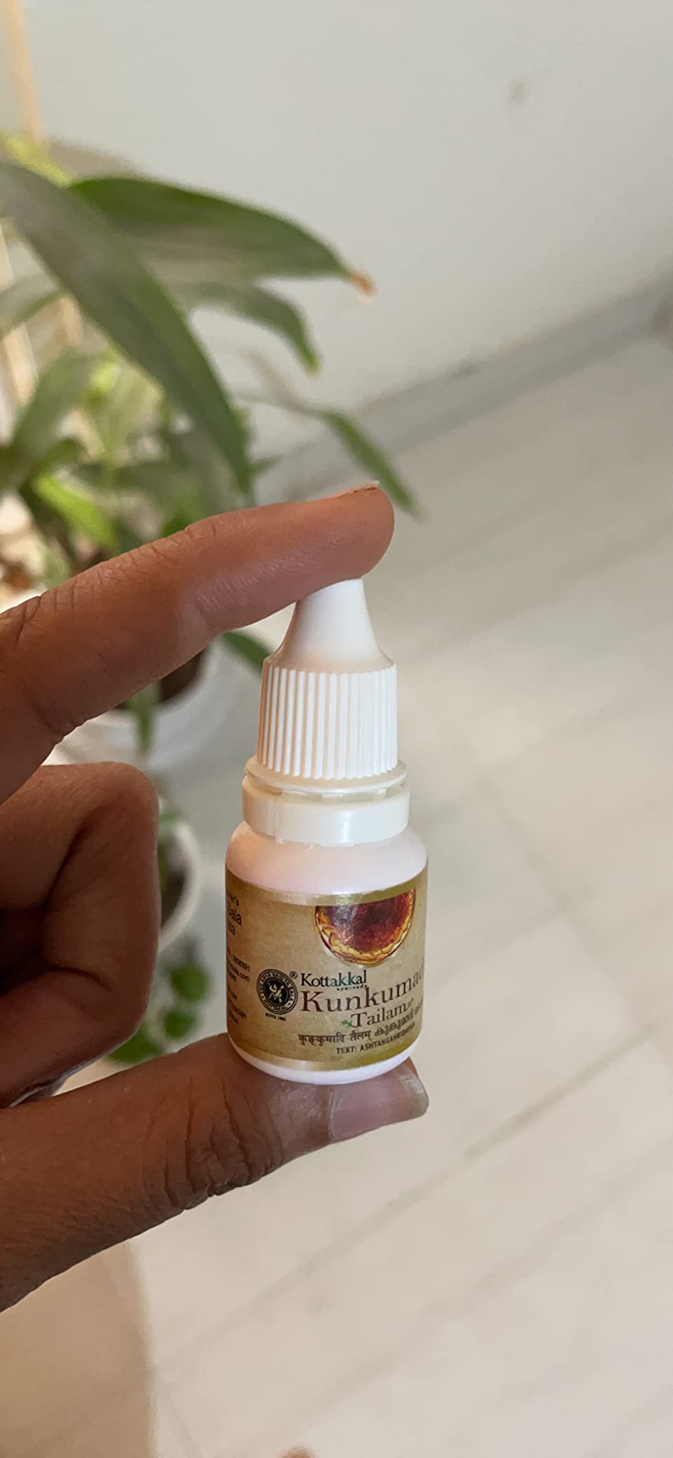 Kottakkal ayurveda Unisex Adult Kunkumadi Tailam10 Ml Ideal For
