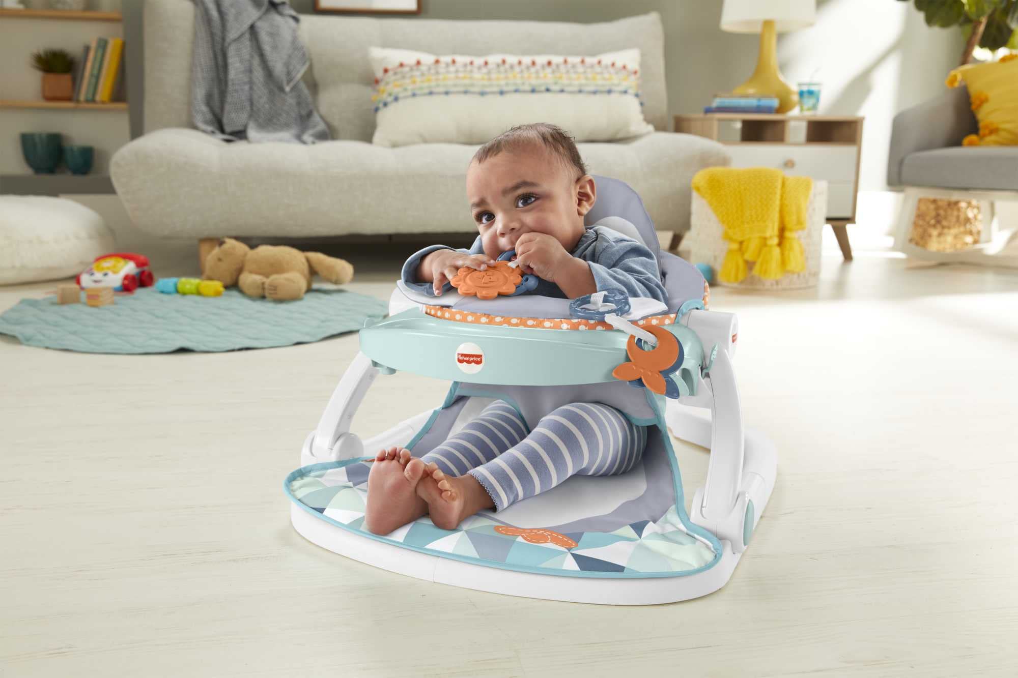 Fisher-Price siège d'activités Pliable, siège de Sol Portable pour bébé avec 2 Jouets d'éveil et Plateau Amovible, jusqu'à 11,3 kg, HBF27