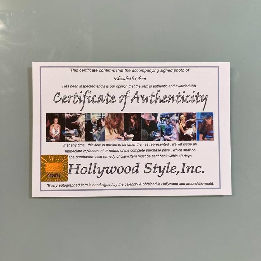 ◎超希少◎ エリザベス・オルセン 直筆サイン入りカード ◎超希少◎ エリザベス・オルセン 直筆サイン入りカード