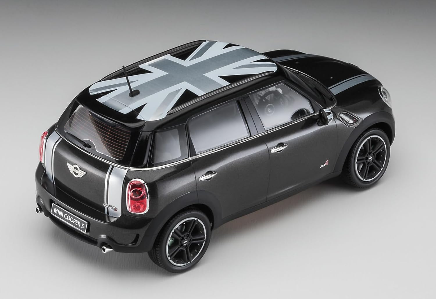 Hasegawa 1/24 Mini Cooper S Countryman ALL4 'Black Jack' 20704