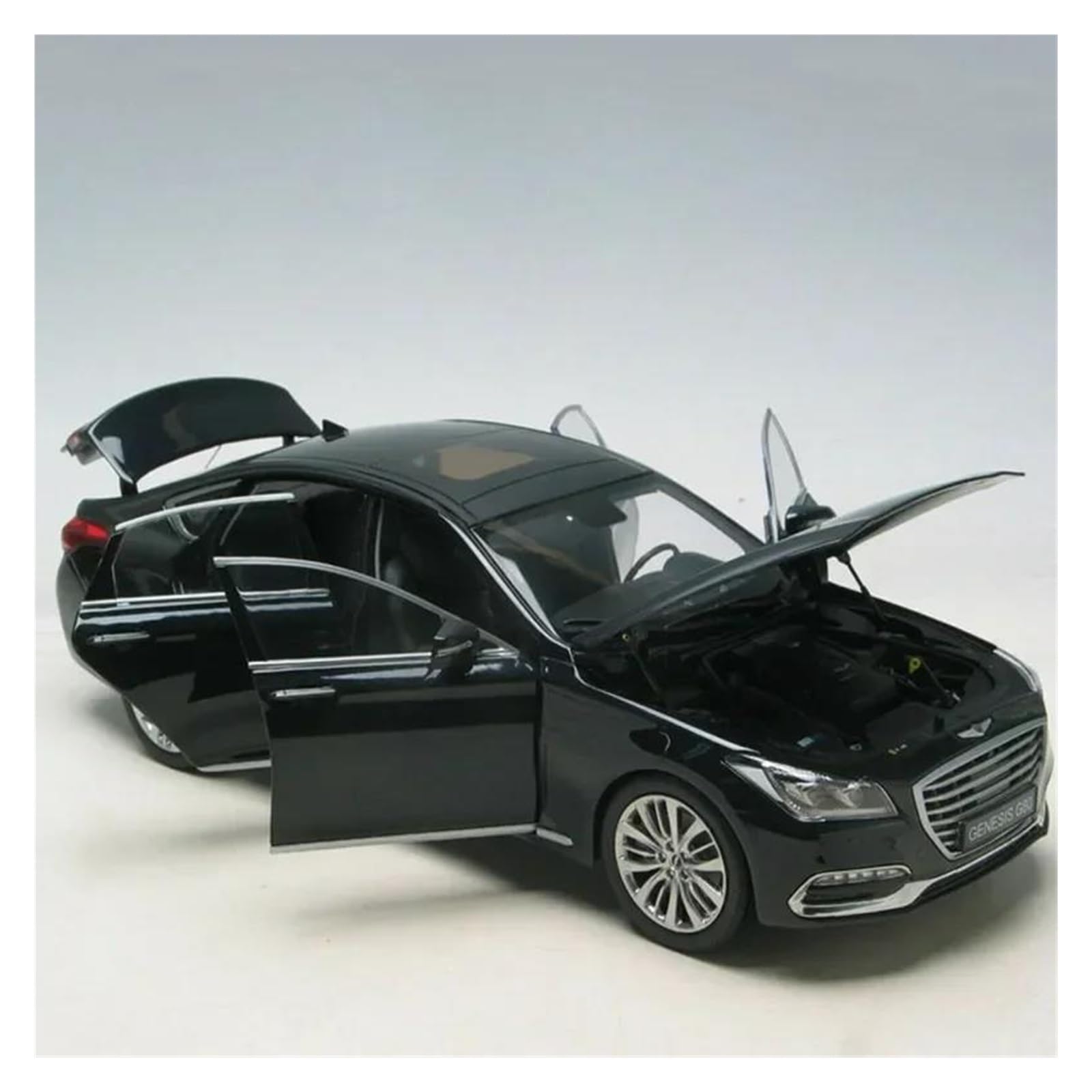 Diecast Vehicle 1:18 for Hyundai Genesis G80 Sedan Simulation