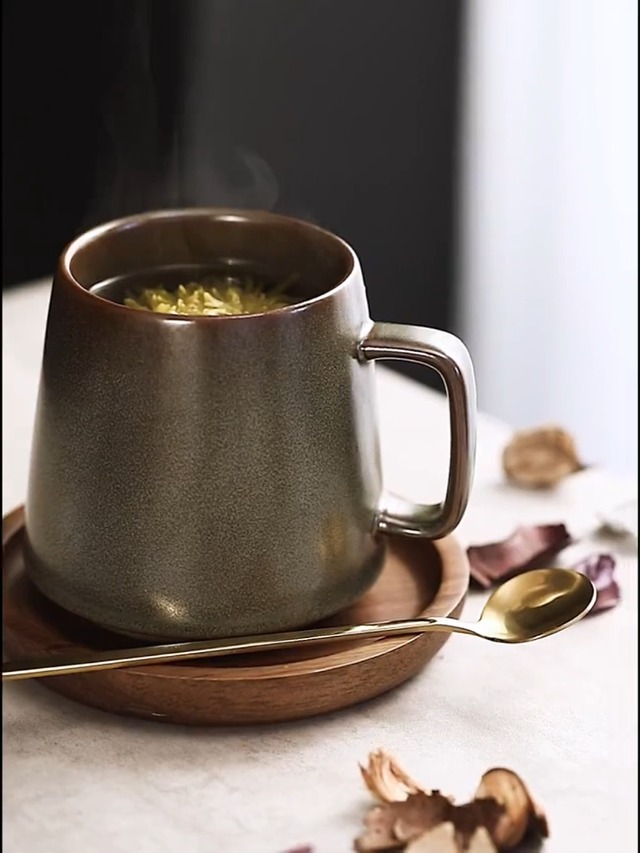 Amazon.com | Retro Style Coffee Teacup With Wooden Saucer Set, Rustic Stoneware  Ceramic Coffee Mug 12 Oz,Handmade Pottery Mug With Spoons,Ideal Gift For  Family Gathering Gifts American Coffee Latte(Beige set): Espresso Cups