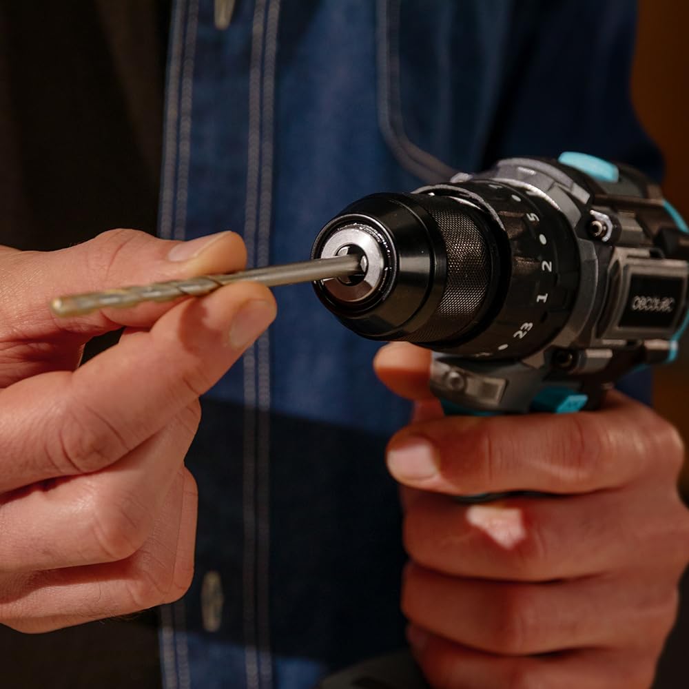 Cecotec Trapano a Percussione - Trapano Portatile PowerForce 3000 Impact Brushless. Motore Brushless, 32000IPM, 2 Batterie 21V-2000mAh, 1500rpm, Coppia 45Nm Regolabile 25+1 livelli, Luce Accessori